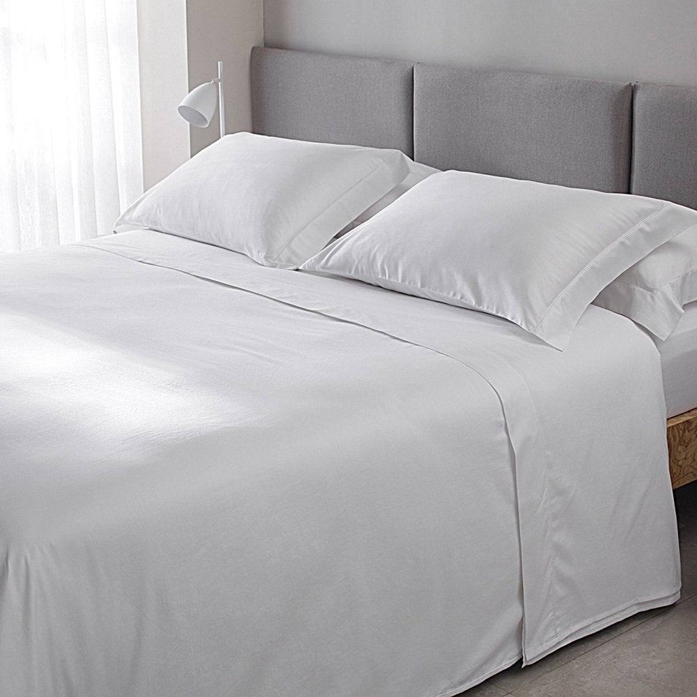Vision New Colors II King Cotton Sateen Duvet Cover, White