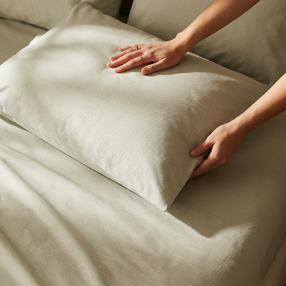 Lotus Queen Microfiber Sheet Set
